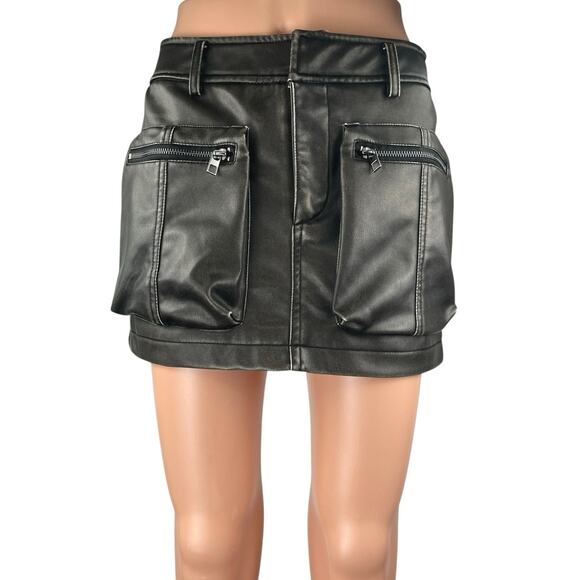 Zara Women's Black Faux Vegan Leather High Waist Pockets Mini Cargo Skirt Sz XS - Picture 1 of 5